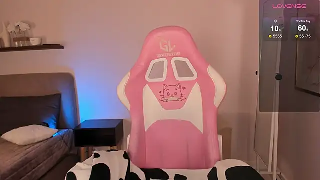 blue nymph1 online show from 7, 10, 2025