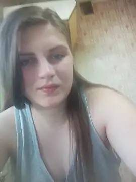 Lauren Amabel online show from 28, 4, 2026