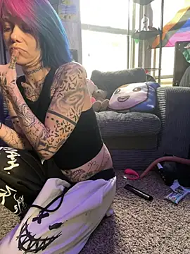 trashbrat online show from 9, 4, 2026