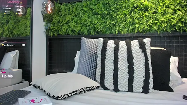 Snapshot of Blue_Angell chatting on 6, 3, 2025 Blue Angell online show from 6, 3, 2025