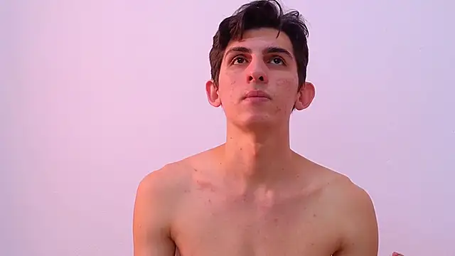 Snapshot of Ana_and_Leo chatting on 3, 3, 2025 Ana and Leo online show from 3, 3, 2025