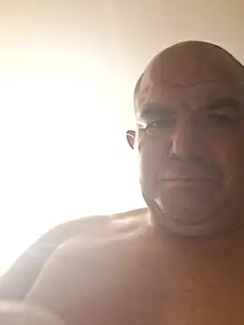 hesjustafriend online show from 22, 5, 2026