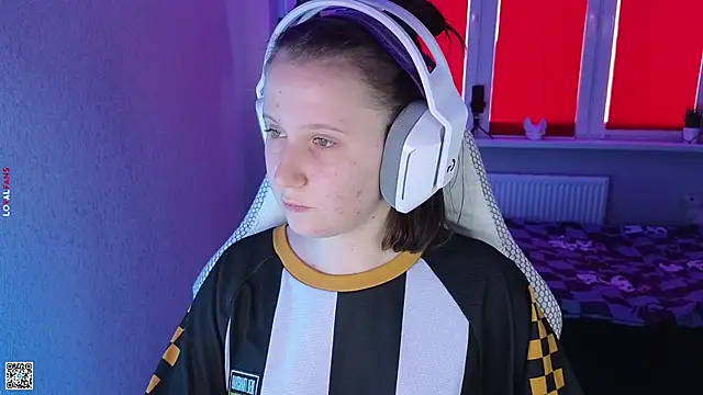 mon lola online show from 15, 10, 2025