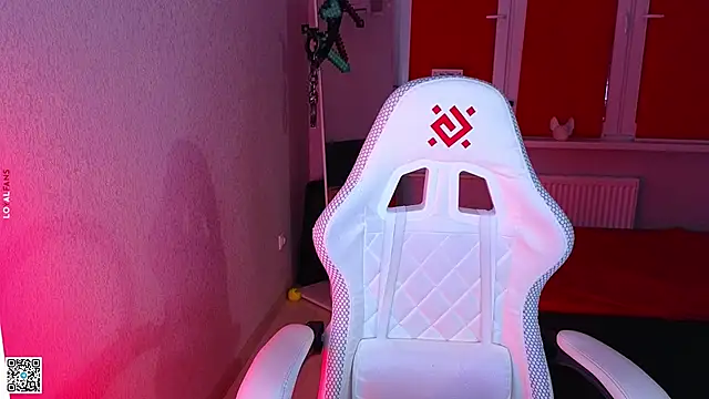 mon lola online show from 13, 11, 2025