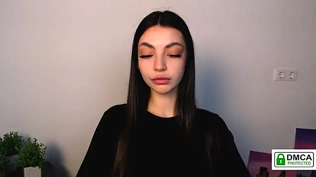 Lexi Jous online show from 5, 10, 2025