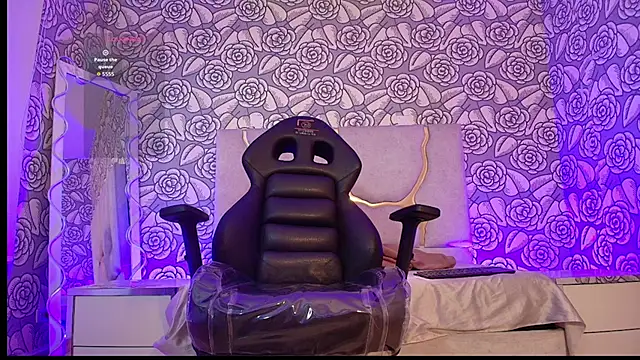 Axel tay online show from 11, 3, 2026