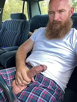 Snapshot of 32XRedBeard chatting on 26, 2, 2025 32XRedBeard online show from 26, 2, 2025