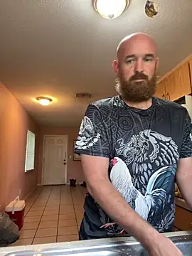 Snapshot of 32XRedBeard chatting on 10, 10, 2025 32XRedBeard online show from 10, 10, 2025