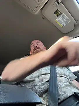 Snapshot of 32XRedBeard chatting on 12, 1, 2026 32XRedBeard online show from 12, 1, 2026