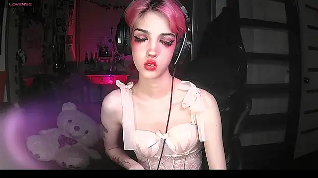 Ink  pleasure online show from 4, 10, 2025