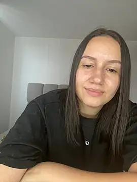 Snapshot of Jullya_x chatting on 24, 6, 2026 Jullya x online show from 24, 6, 2026