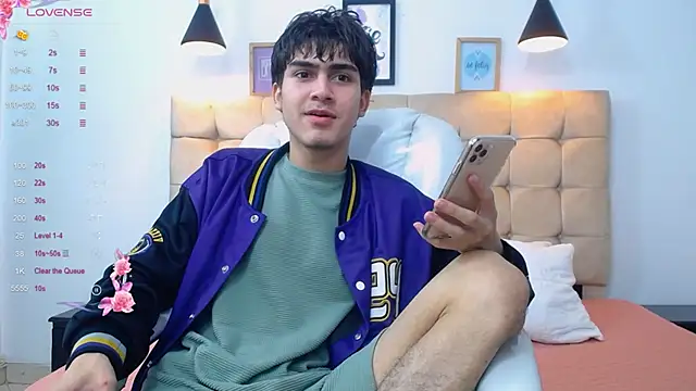 Tommy18   online show from 9, 2, 2025