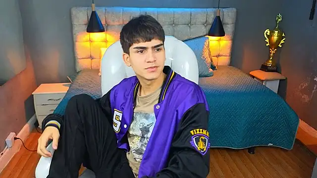 Tommy18   online show from 16, 3, 2025