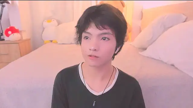 AllanYong18 online show from 11, 2, 2026