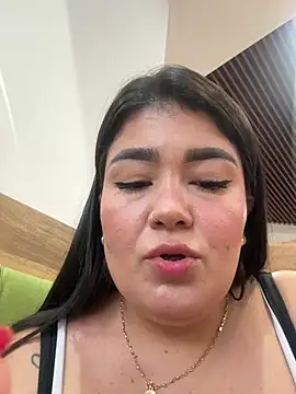 Snapshot of karla_hotgirl chatting on 8, 5, 2026 karla hotgirl online show from 8, 5, 2026