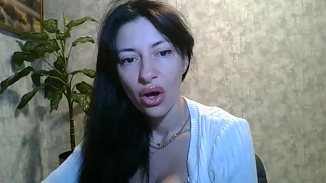 LissaBlossom online show from 7, 6, 2026