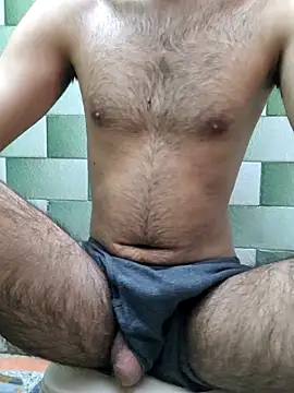 TOPMOON001 online show from 14, 3, 2025