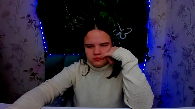 AdeleCruz online show from 11, 1, 2025