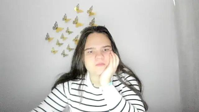 AdeleCruz online show from 5, 2, 2025