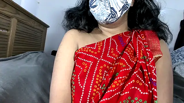 ArathyNambyarMallu online show from 4, 12, 2025