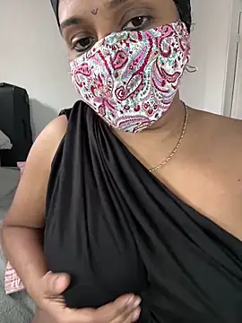 ArathyNambyarMallu online show from 1, 4, 2026