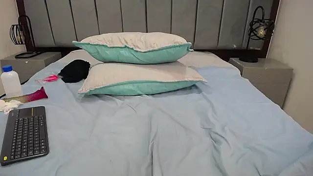 VickyBoobss online show from 5, 3, 2025