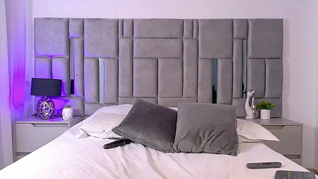 Karla Hudsson online show from 8, 11, 2025