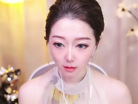 Zoe-99 online show from 5, 3, 2025