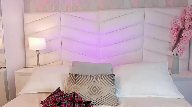 chelsea bolton  online show from 12, 2, 2025