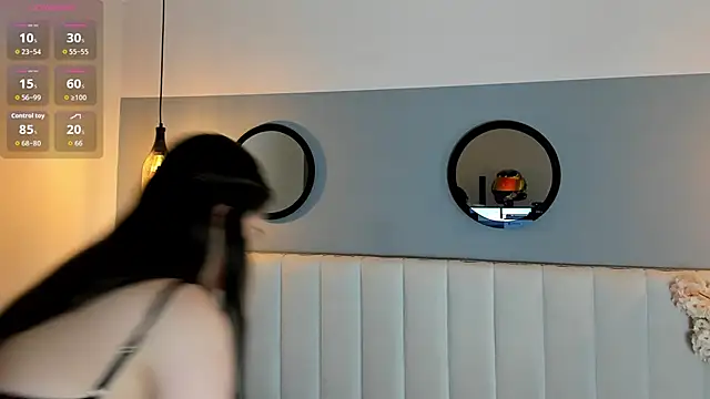 chelsea bolton  online show from 25, 4, 2026