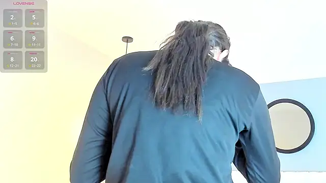 chelsea bolton  online show from 27, 4, 2026