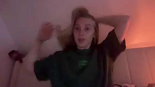 Ella-82 online show from 4, 10, 2025