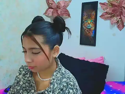 Rousse violett online show from 10, 1, 2025