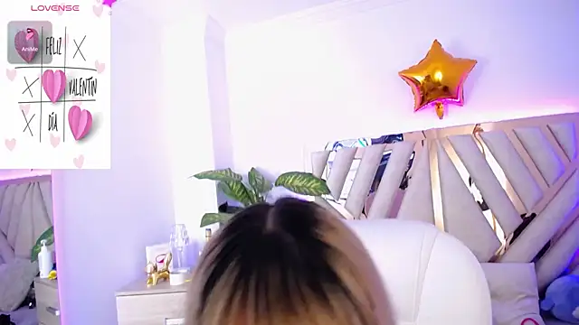 NyxAndria 1 online show from 5, 2, 2025