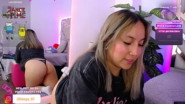 NyxAndria 1 online show from 9, 3, 2025