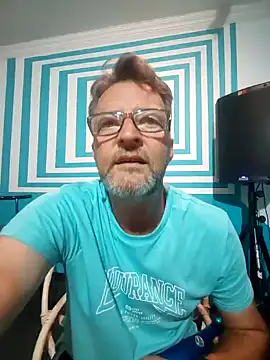 itsmeyes69 online show from 5, 2, 2025