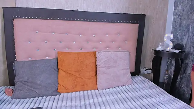 StefanyRousse online show from 10, 7, 2026