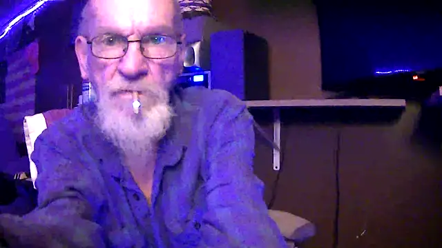 Snapshot of Aldick68 chatting on 28, 11, 2025 Aldick68 online show from 28, 11, 2025