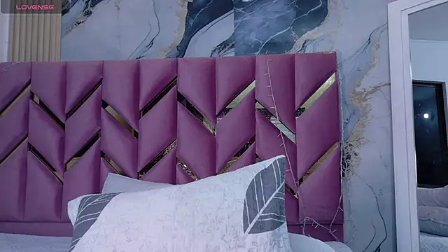 hotiergirl online show from 23, 10, 2025