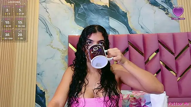 hotiergirl online show from 28, 7, 2026