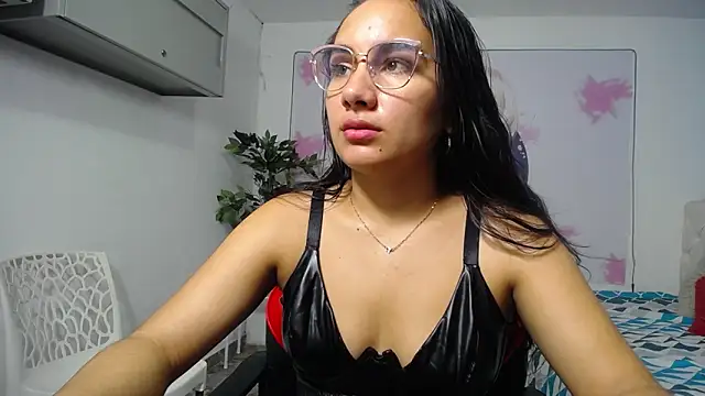 Maylin horny19 online show from 27, 4, 2026