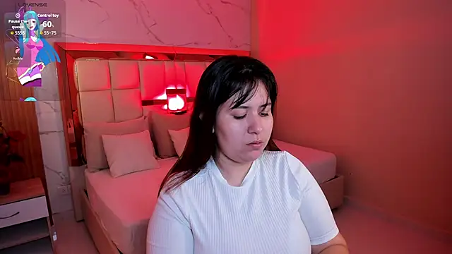 zoes milee online show from 5, 12, 2025