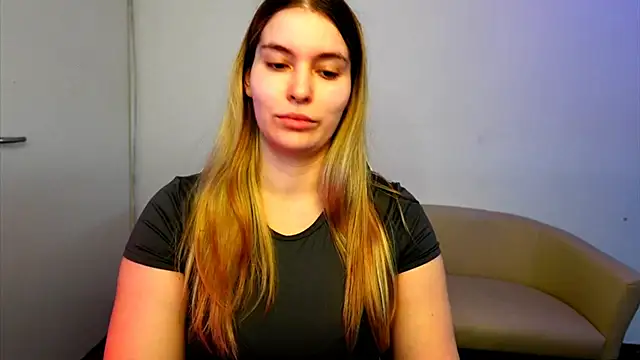 ShyHotNerd online show from 26, 10, 2025