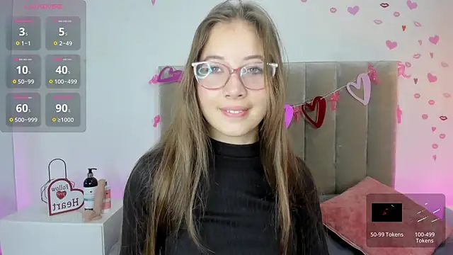 Snapshot of Dahlia_Rousse chatting on 4, 3, 2025 Dahlia Rousse online show from 4, 3, 2025