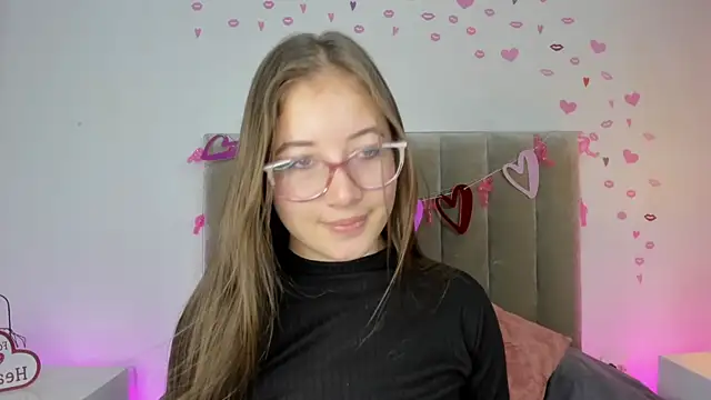 Snapshot of Dahlia_Rousse chatting on 4, 3, 2025 Dahlia Rousse online show from 4, 3, 2025