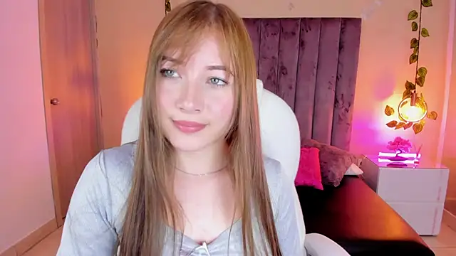 Snapshot of Dahlia_Rousse chatting on 15, 9, 2025 Dahlia Rousse online show from 15, 9, 2025