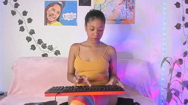 ElectraaJoness online show from 5, 5, 2026