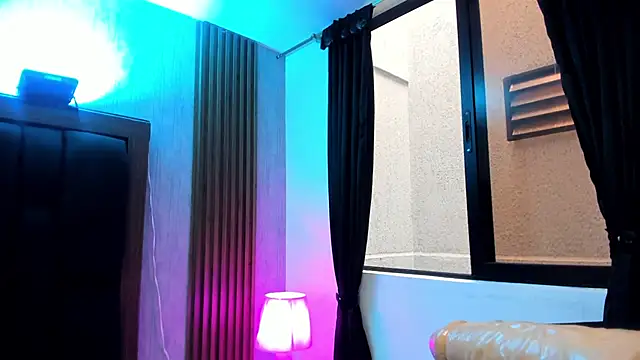 Elise-Leyton online show from 21, 11, 2025