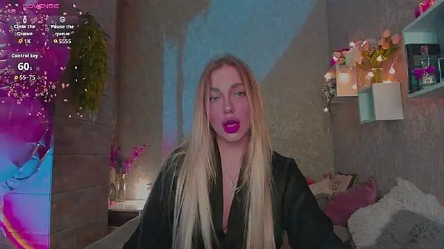 Snapshot of Mika_Rayy chatting on 27, 2, 2026 Mika Rayy online show from 27, 2, 2026