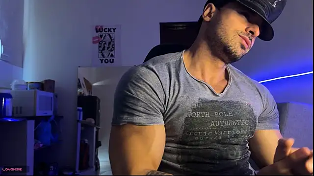 Snapshot of Lucasfit24 chatting on 4, 6, 2026 Lucasfit24 online show from 4, 6, 2026